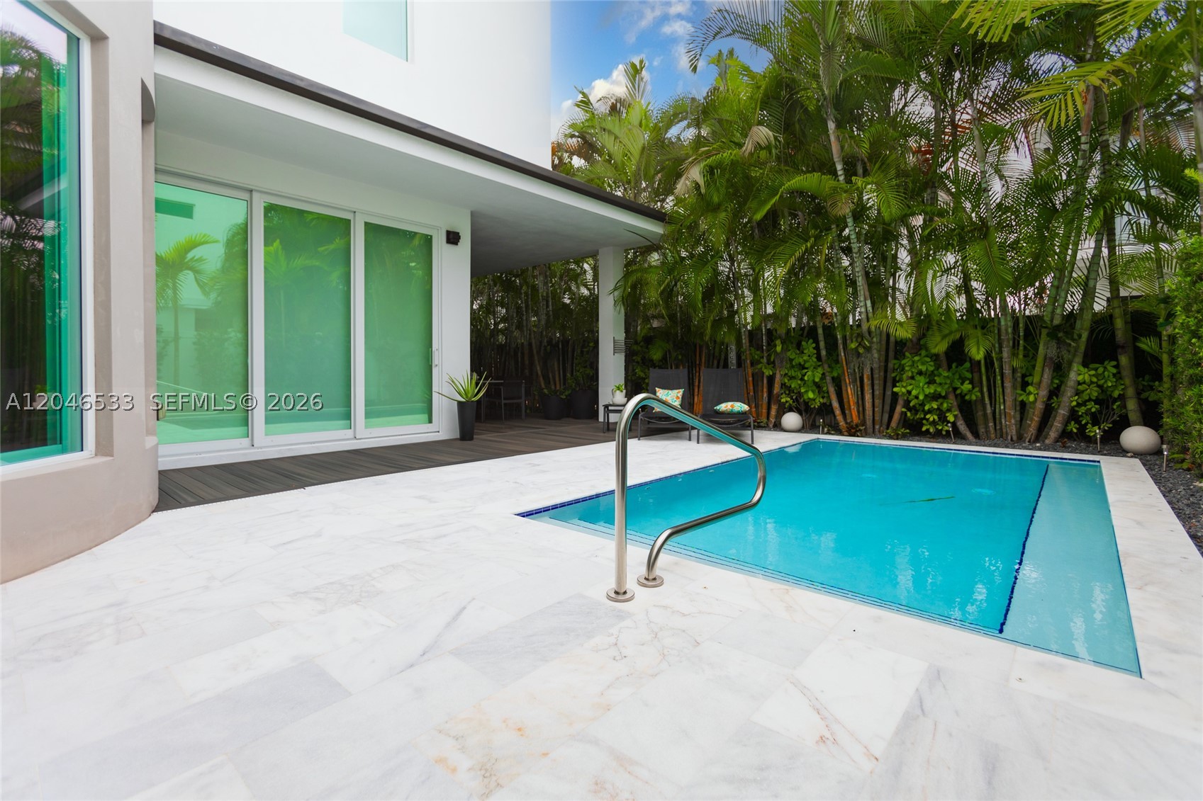 10561 NW 68th Ter, Doral FL 33178