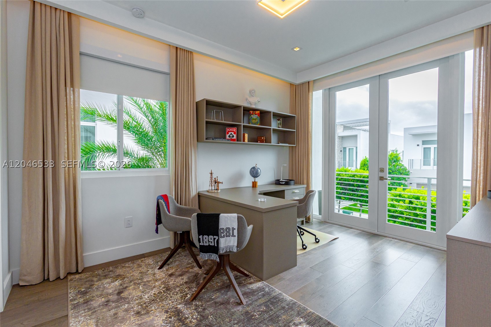 10561 NW 68th Ter, Doral FL 33178