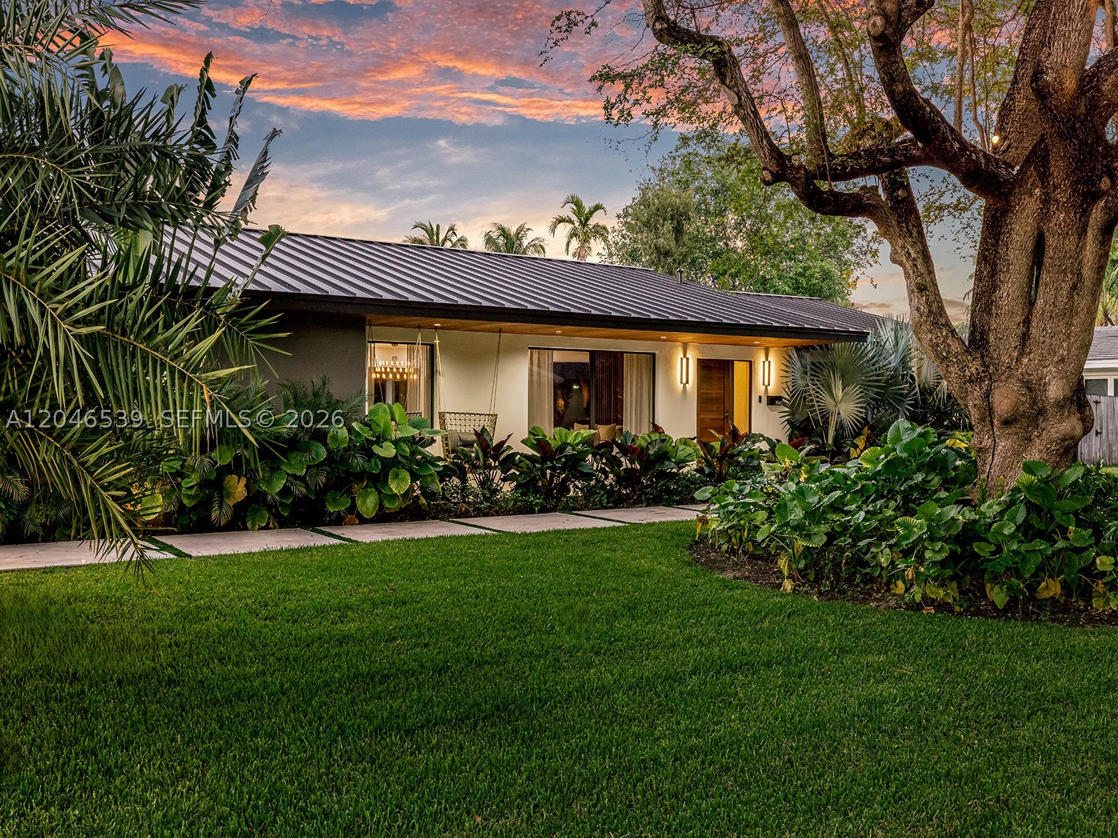 7945 SW 141st Ter, Palmetto Bay FL 33158