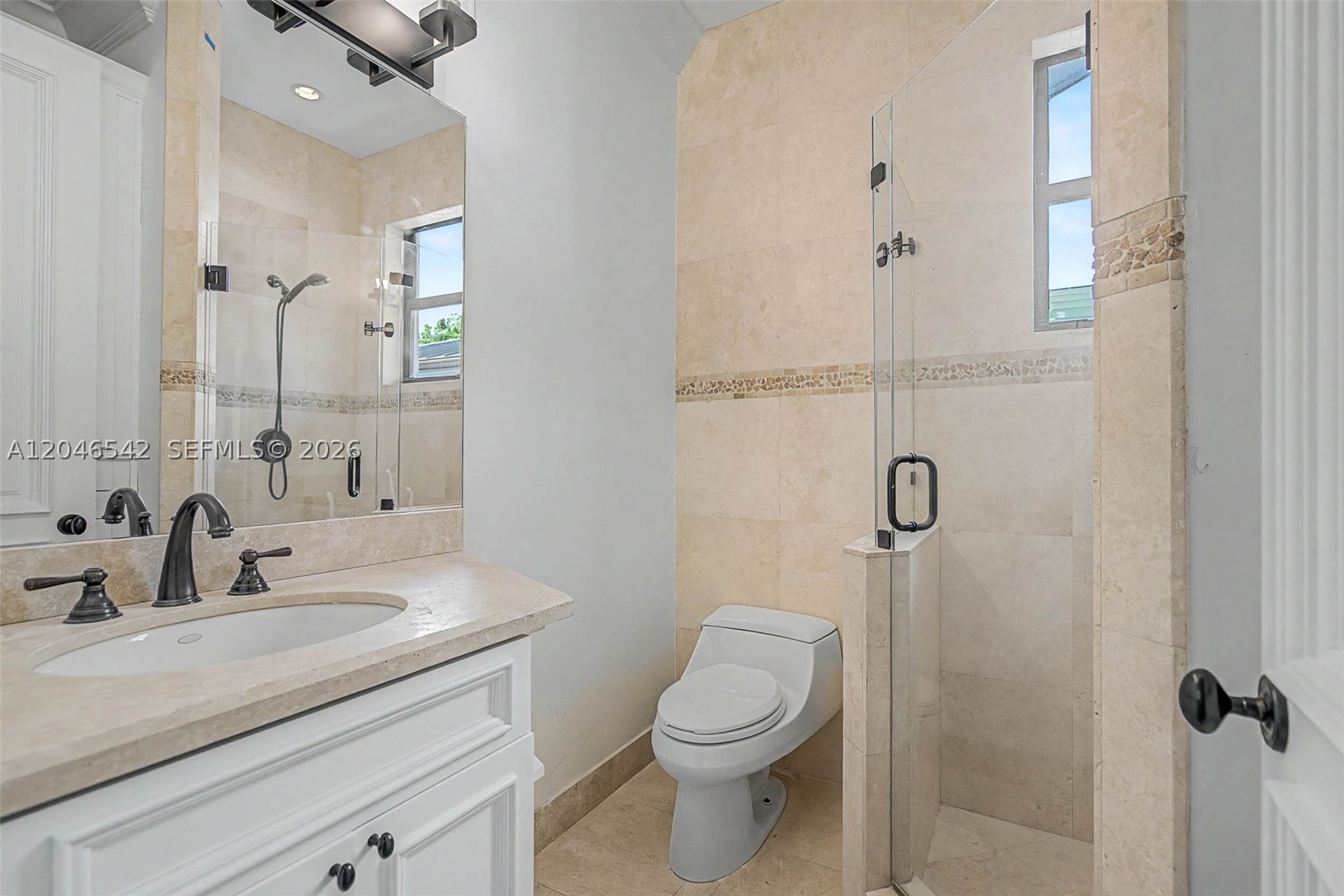 2561 Trapp Ave, Miami FL 33133