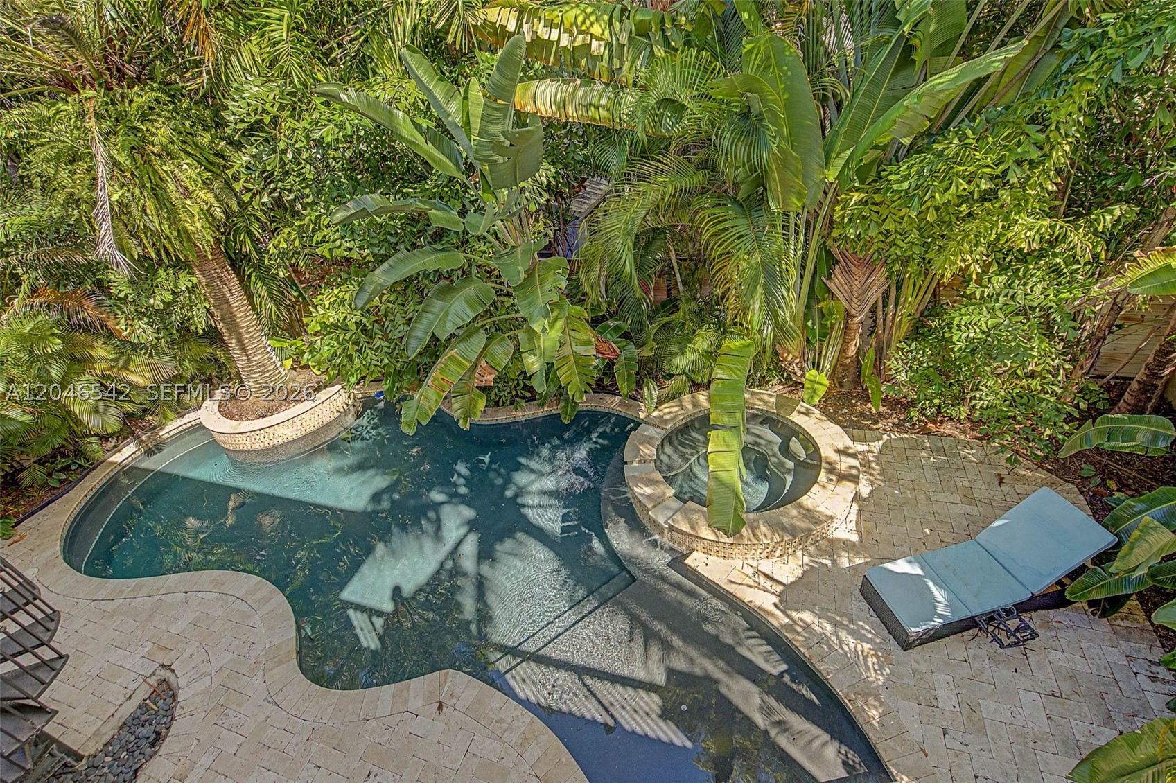 2561 Trapp Ave, Miami FL 33133