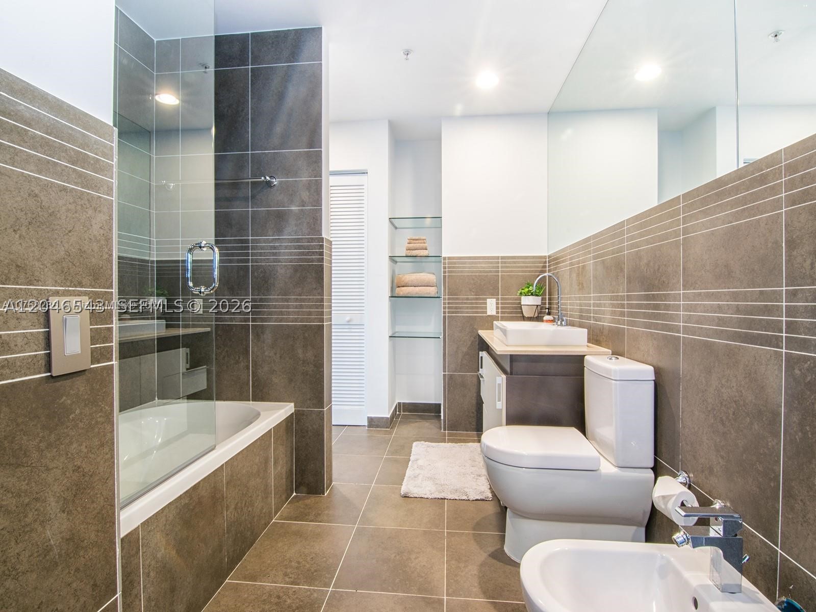 2100 Park Ave #406, Miami Beach FL 33139
