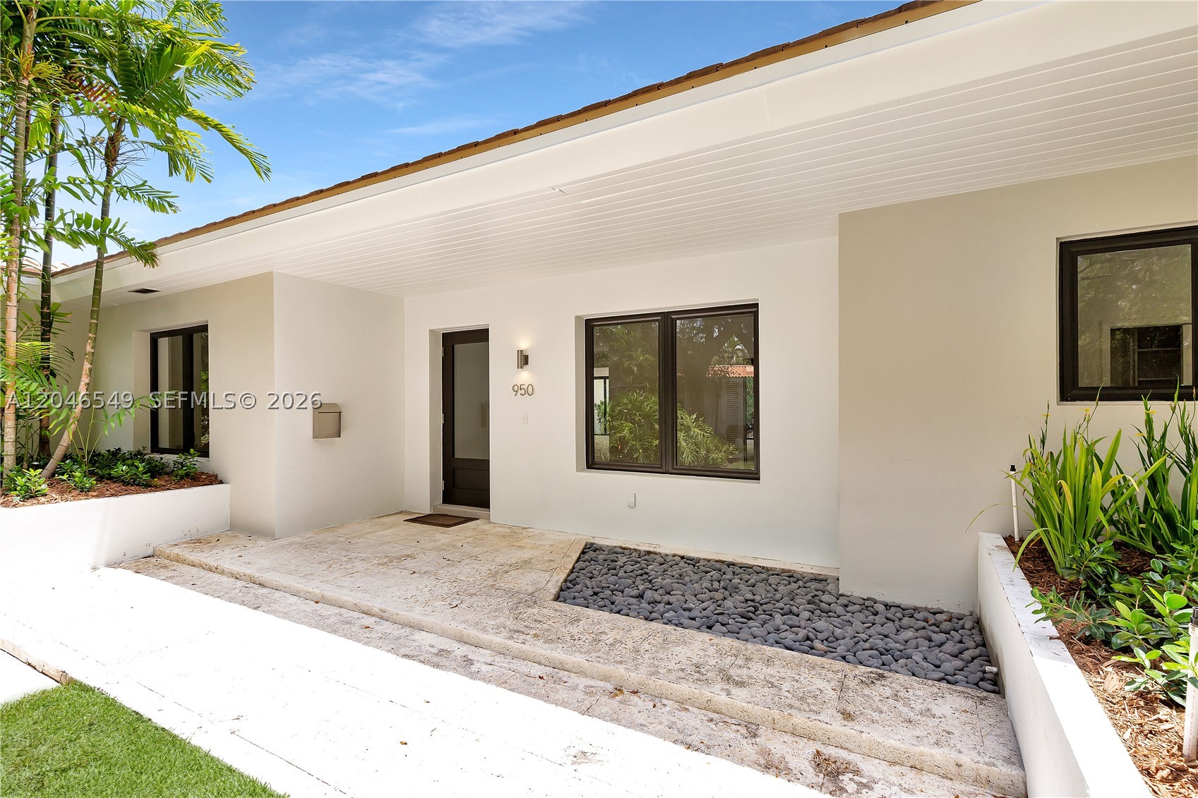 950 Bayamo Ave, Coral Gables FL 33146