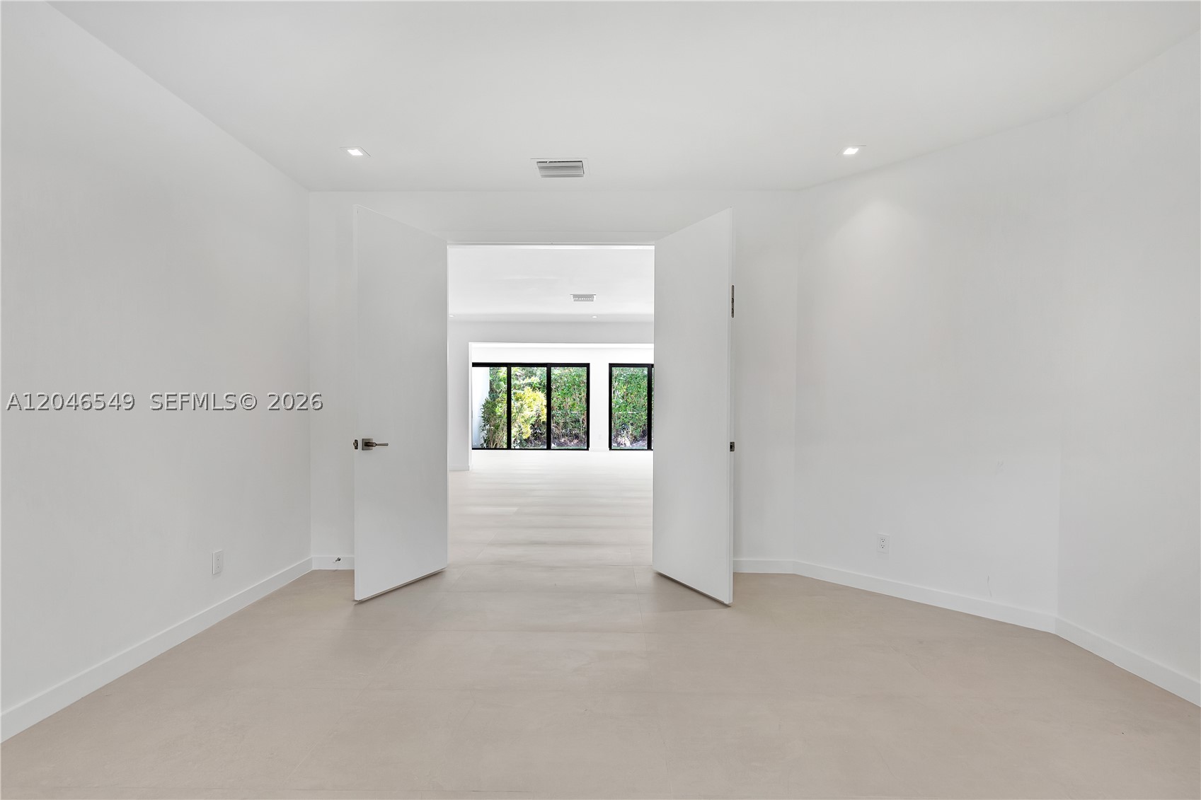 950 Bayamo Ave, Coral Gables FL 33146
