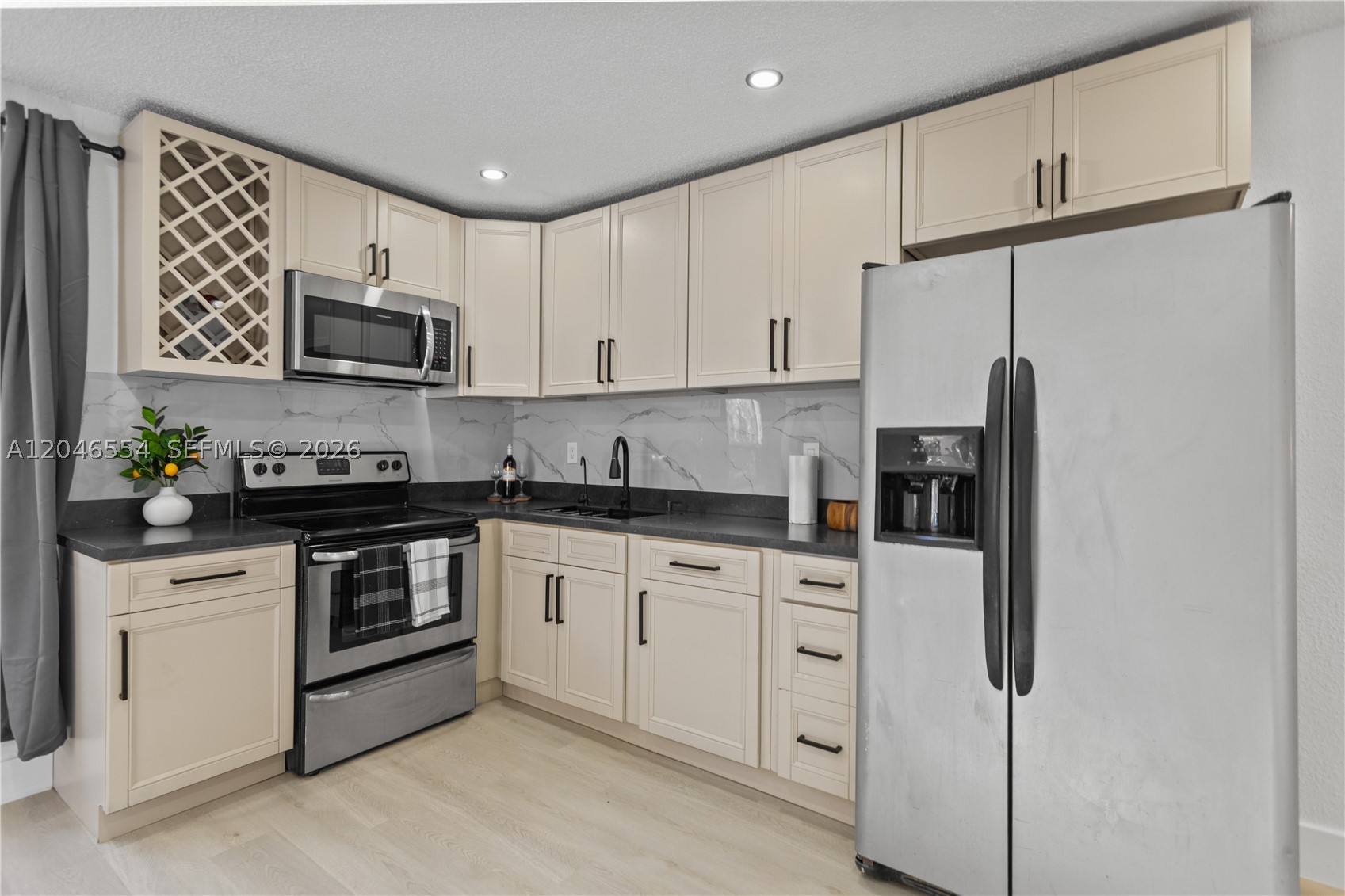 171 W 13th St, Hialeah FL 33010