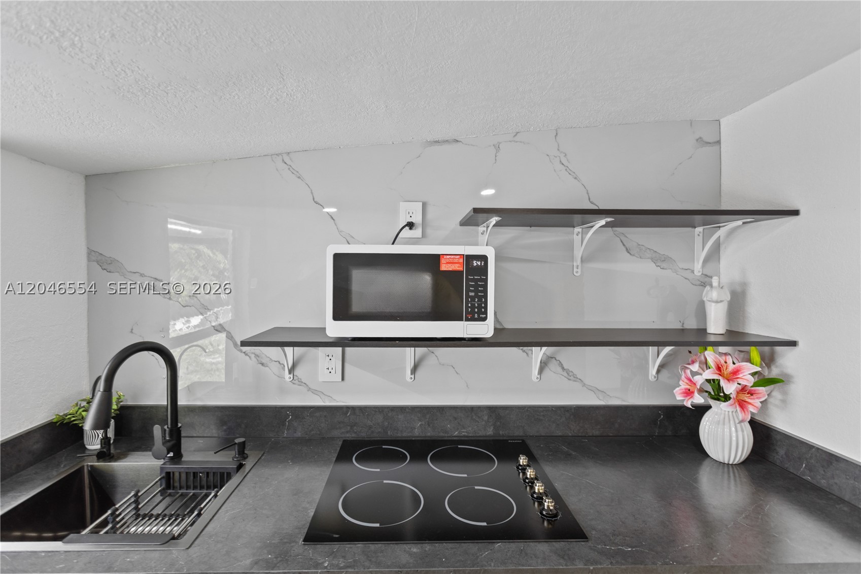 171 W 13th St, Hialeah FL 33010