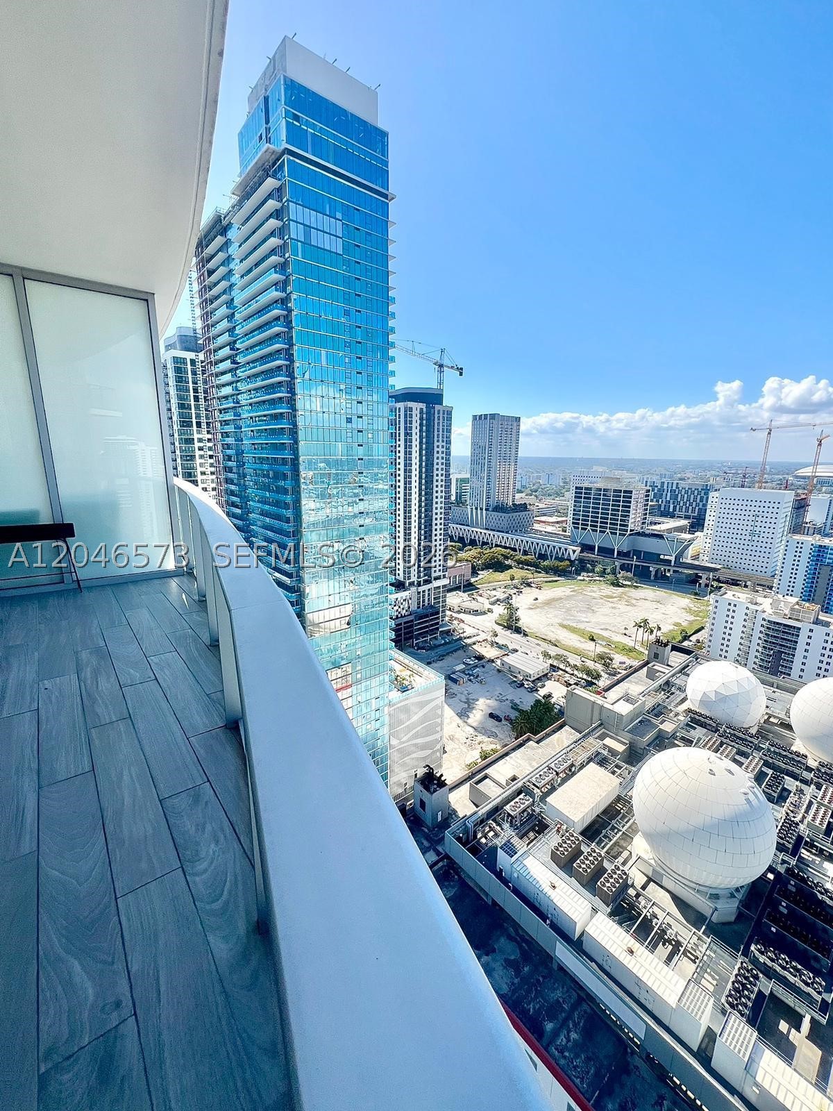 Miami FL 33132 - A12046573