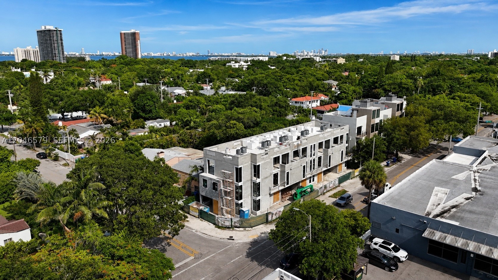 420 NE 72 #TH-4, Miami FL 33138