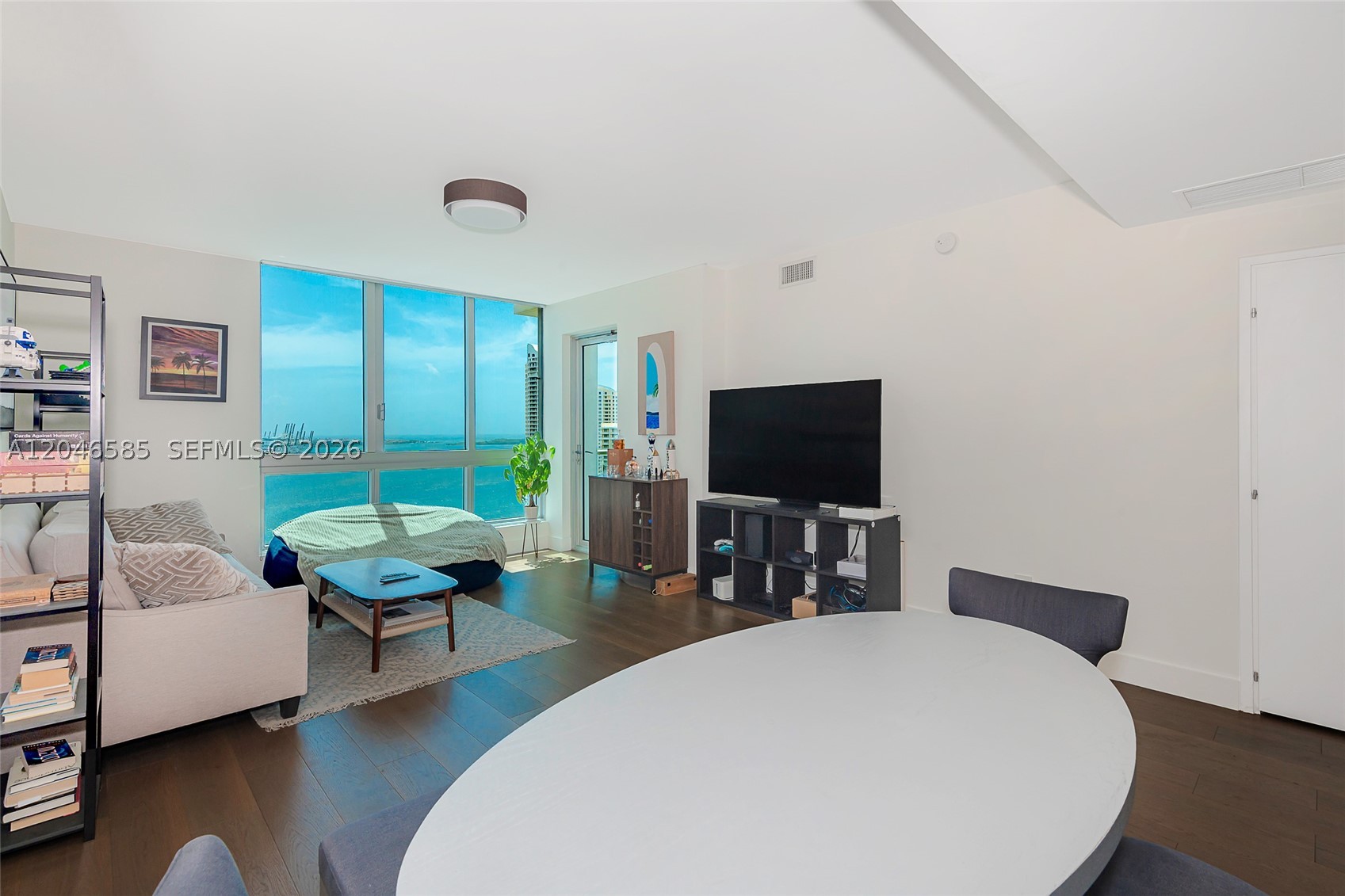 300 S Biscayne Blvd #T-2612, Miami FL 33131
