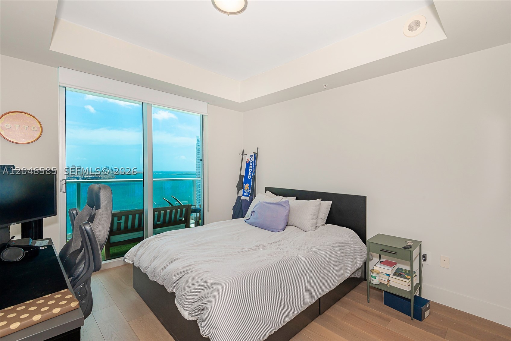 300 S Biscayne Blvd #T-2612, Miami FL 33131