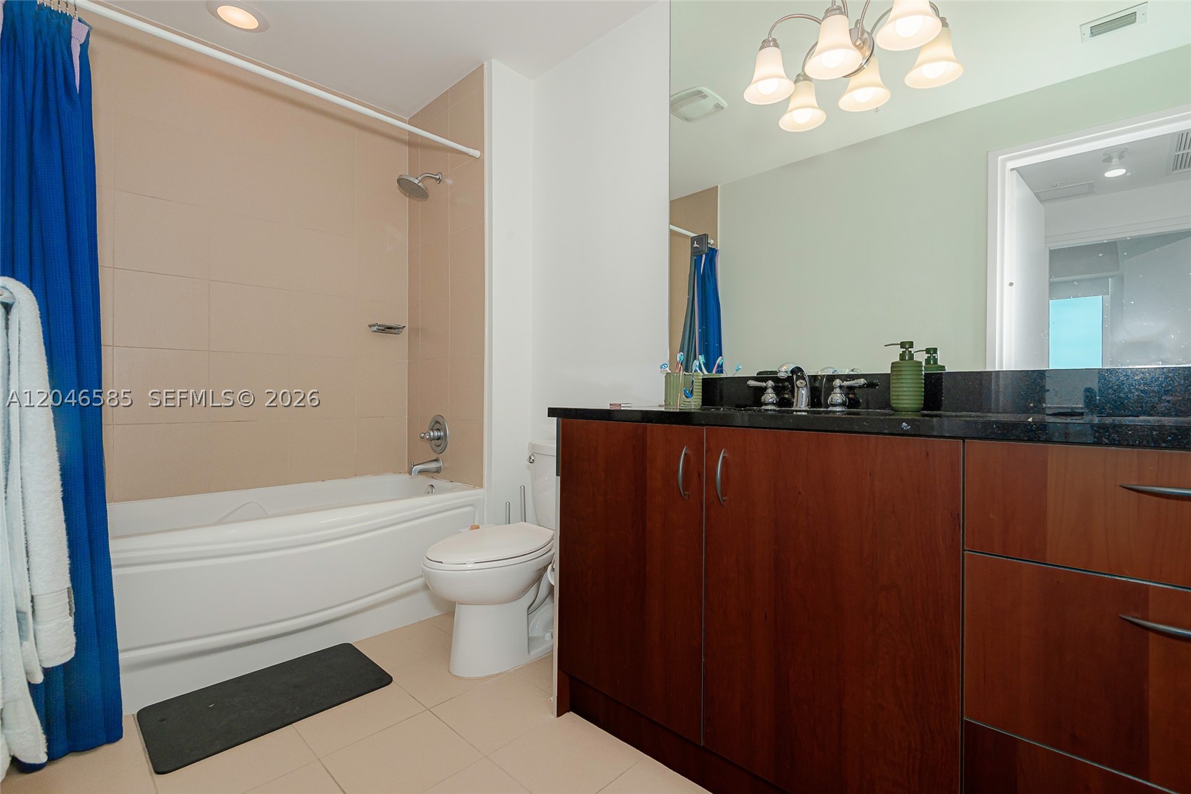 300 S Biscayne Blvd #T-2612, Miami FL 33131