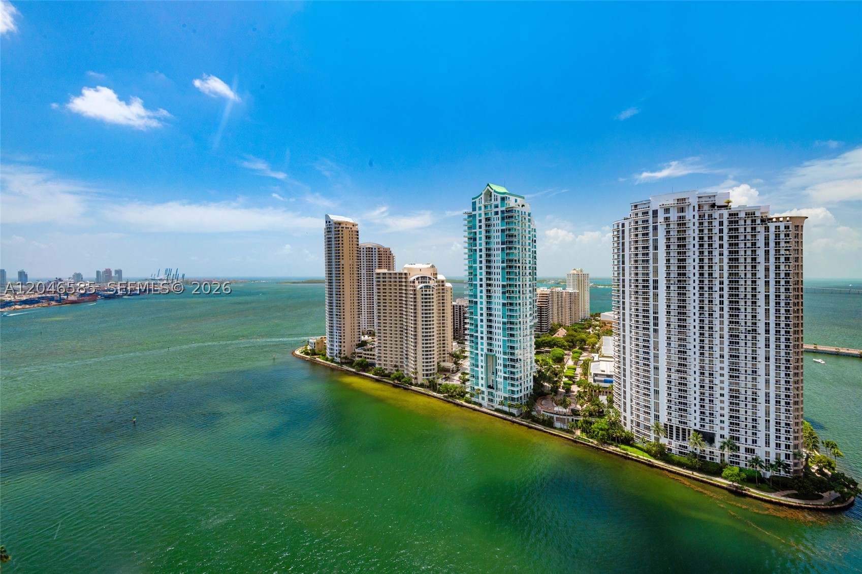 300 S Biscayne Blvd #T-2612, Miami FL 33131