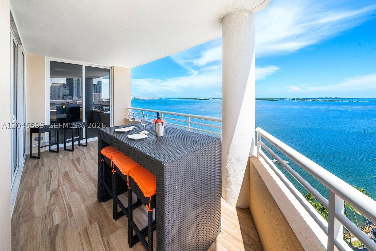 808 Brickell Key Dr #1808, Miami FL 33131