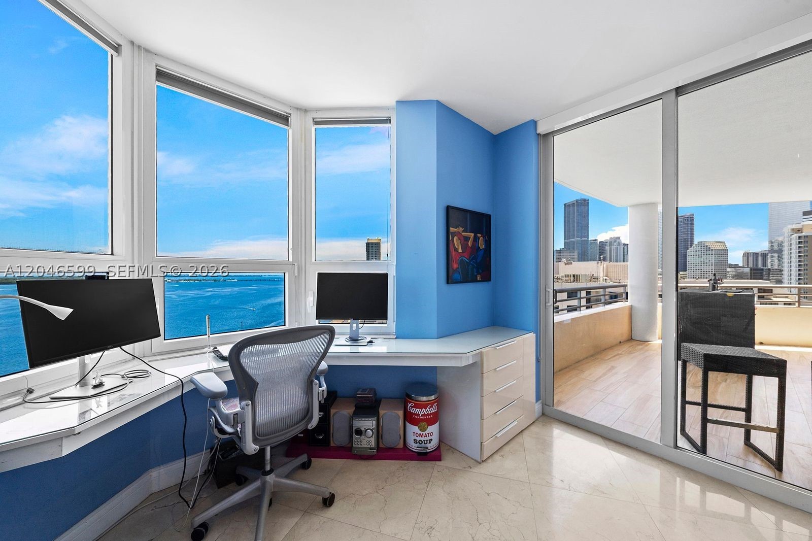 808 Brickell Key Dr #1808, Miami FL 33131