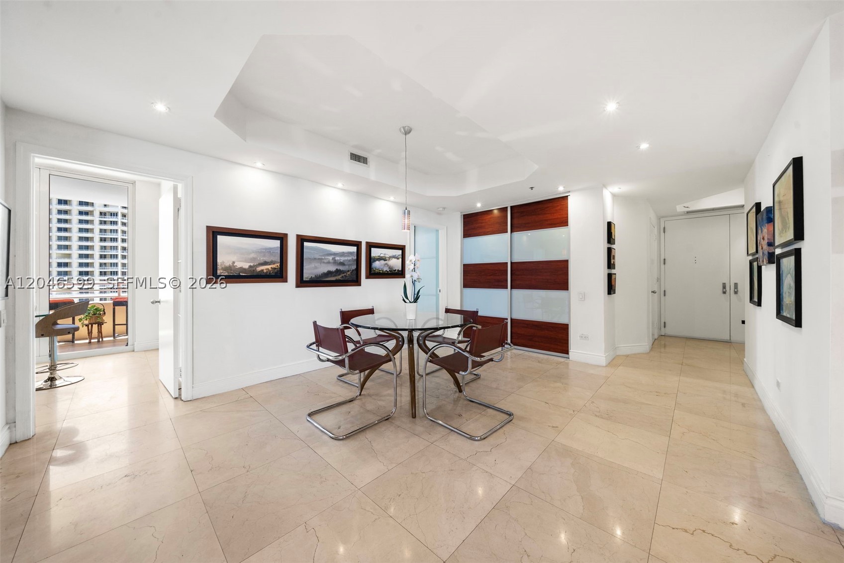 808 Brickell Key Dr #1808, Miami FL 33131