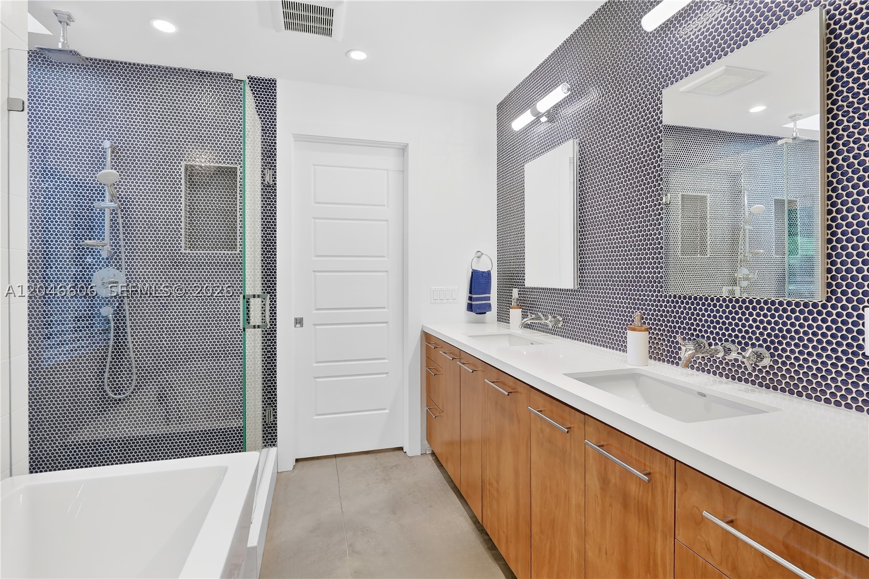 100 Sarto Ave., Coral Gables FL 33134