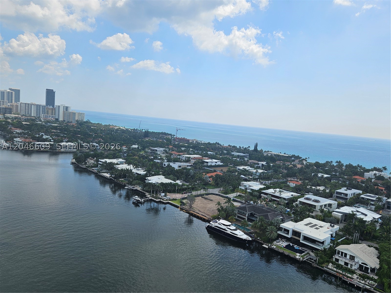 20201 E Country Club Dr #2409, Aventura FL 33180