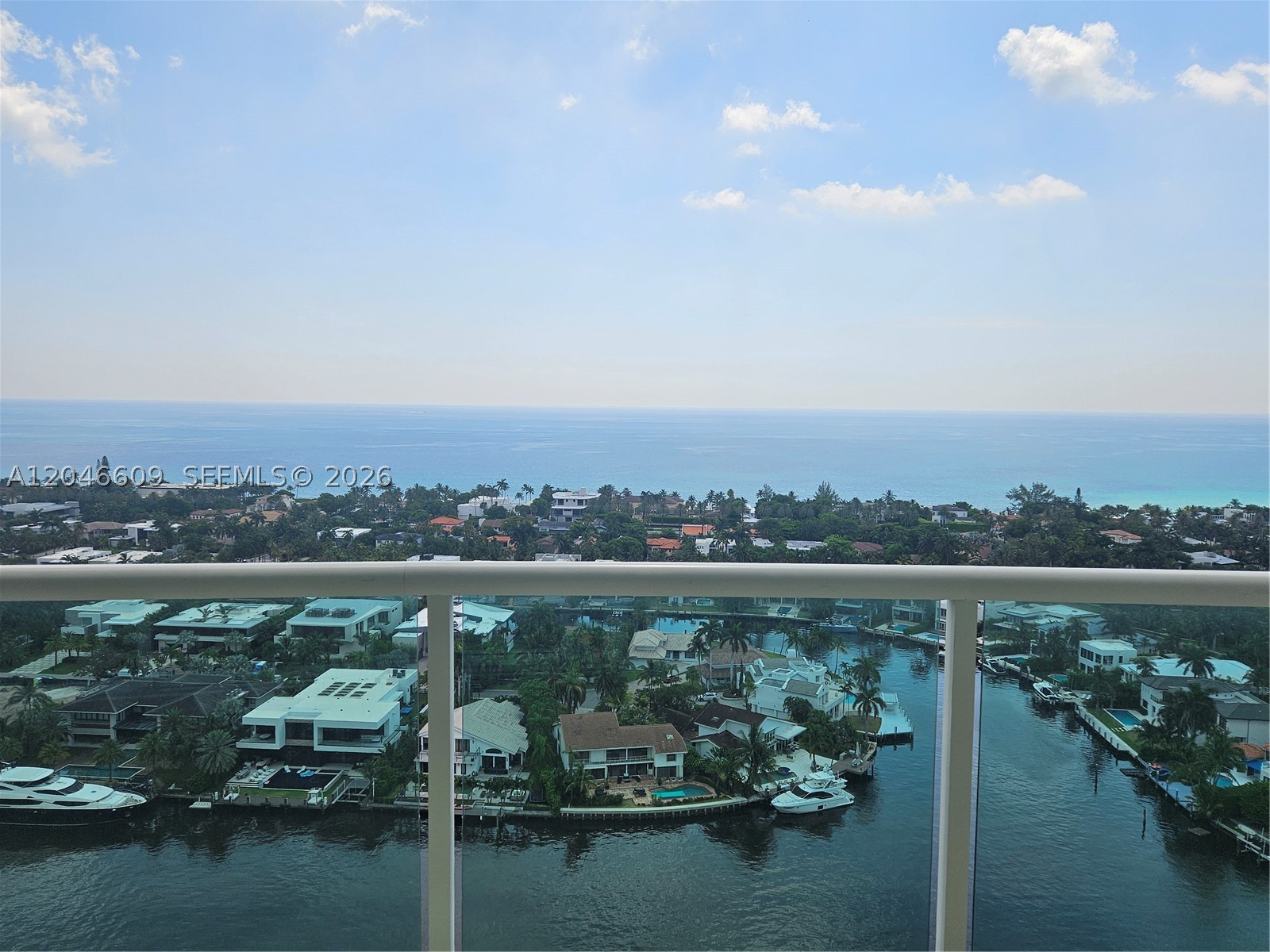 20201 E Country Club Dr #2409, Aventura FL 33180