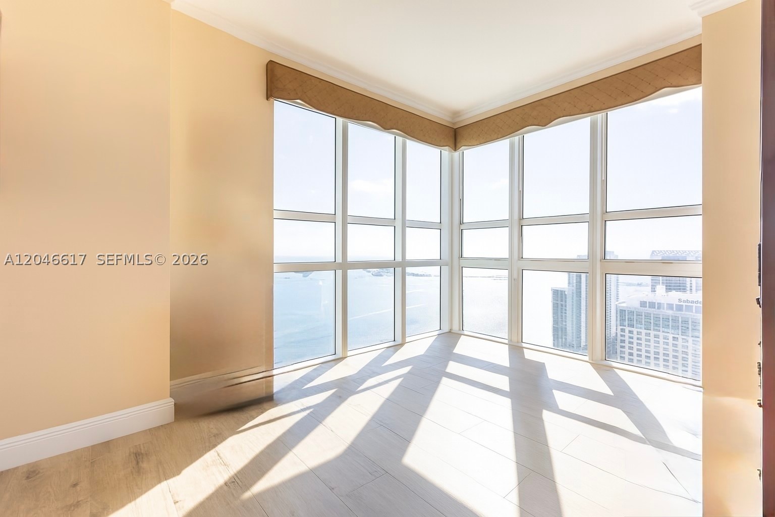 950 Brickell Bay Dr #5011, Miami FL 33131