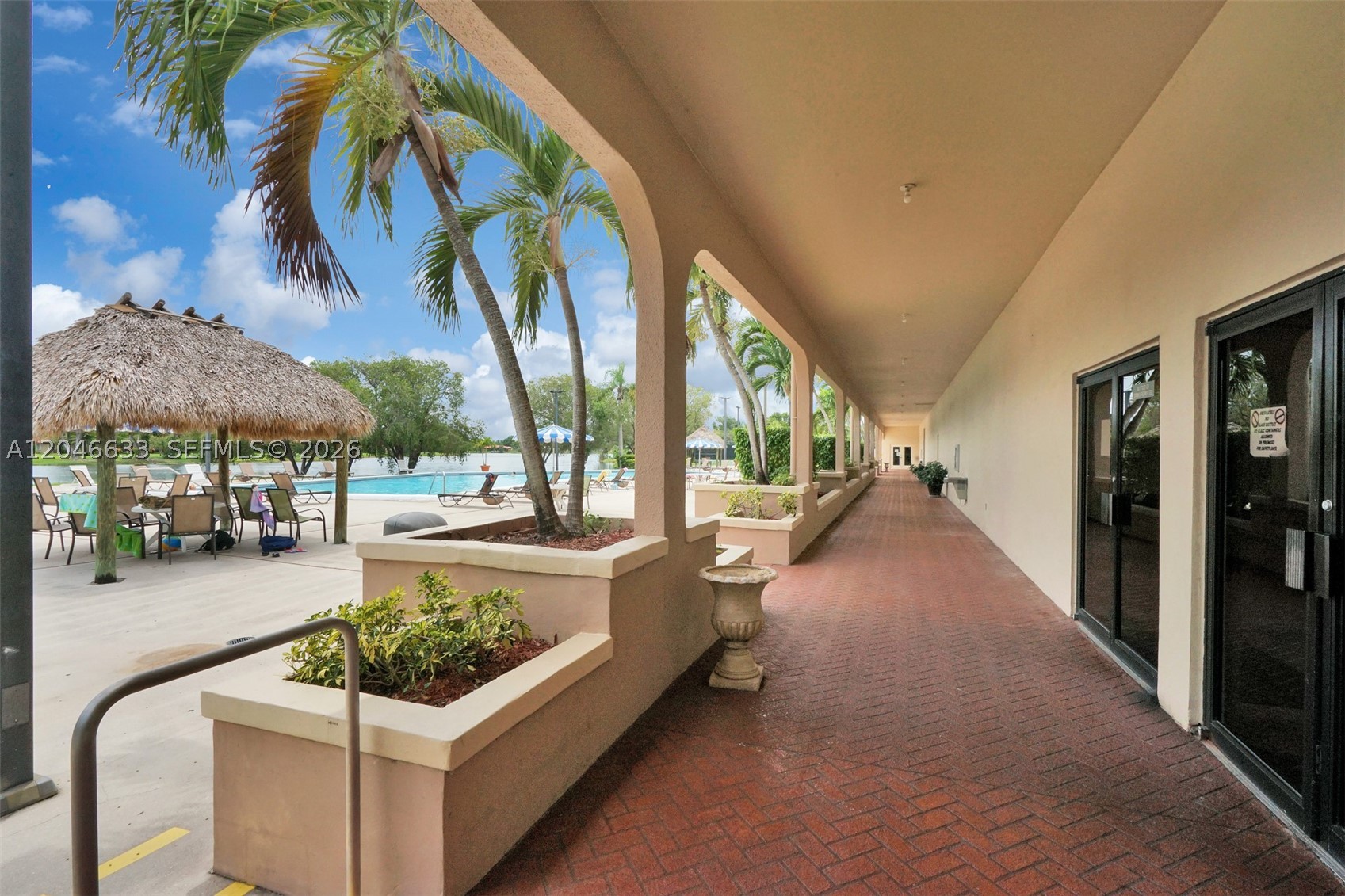 369 Lakeview Dr #203, Weston FL 33326