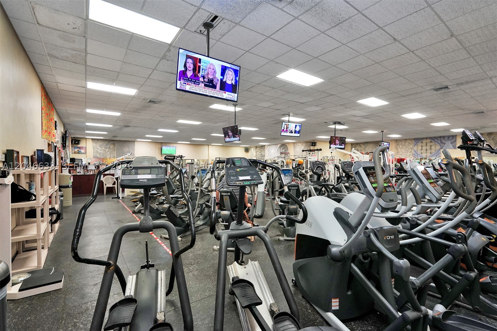 369 Lakeview Dr #203, Weston FL 33326