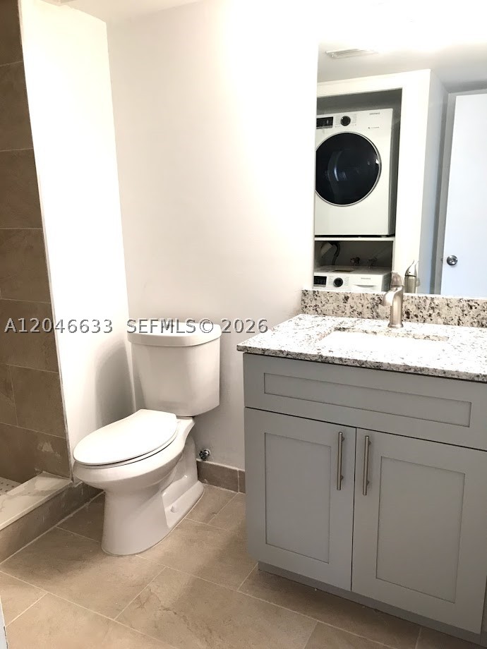 369 Lakeview Dr #203, Weston FL 33326