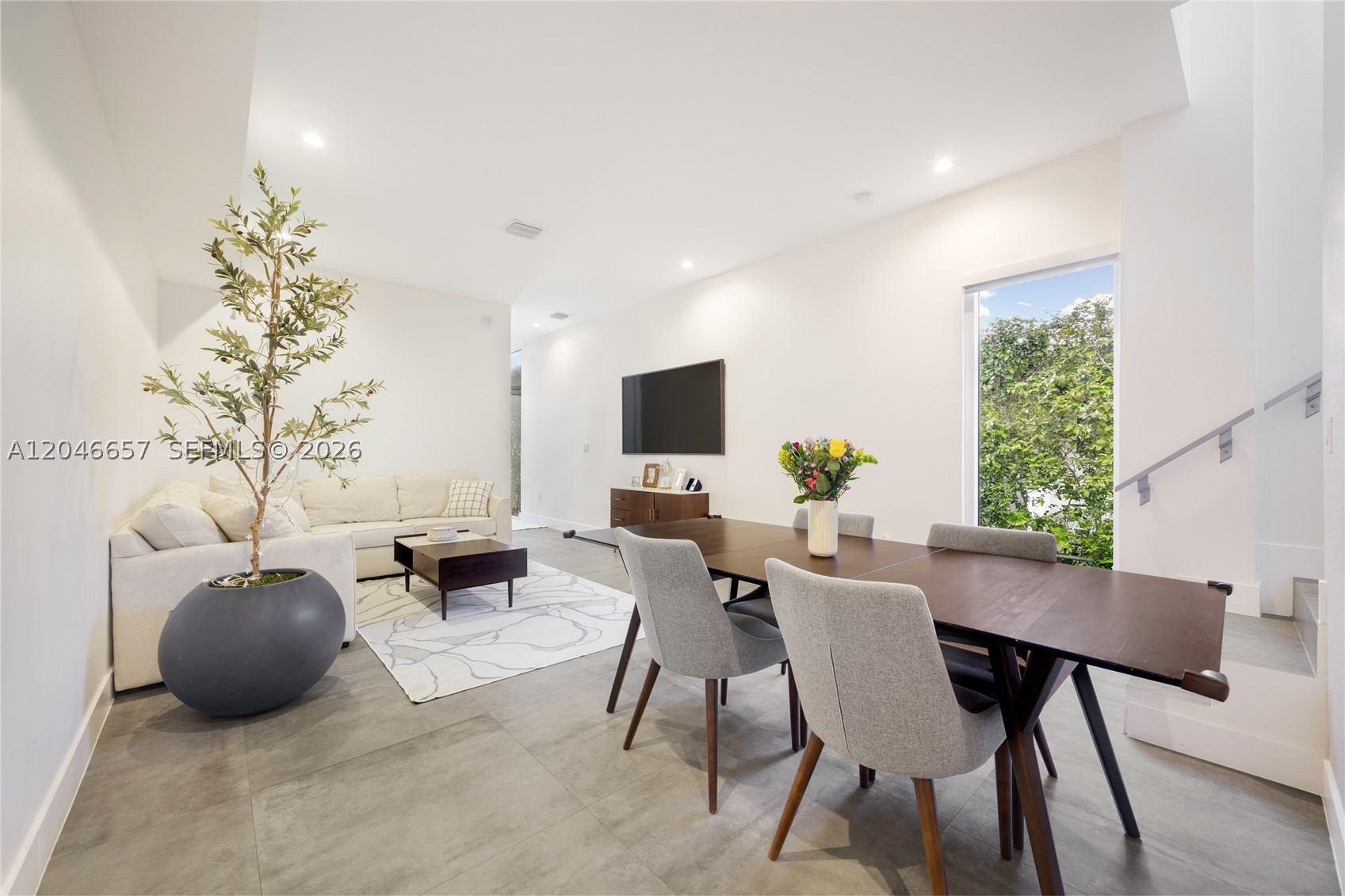 3655 SW 25th St #3655, Miami FL 33133