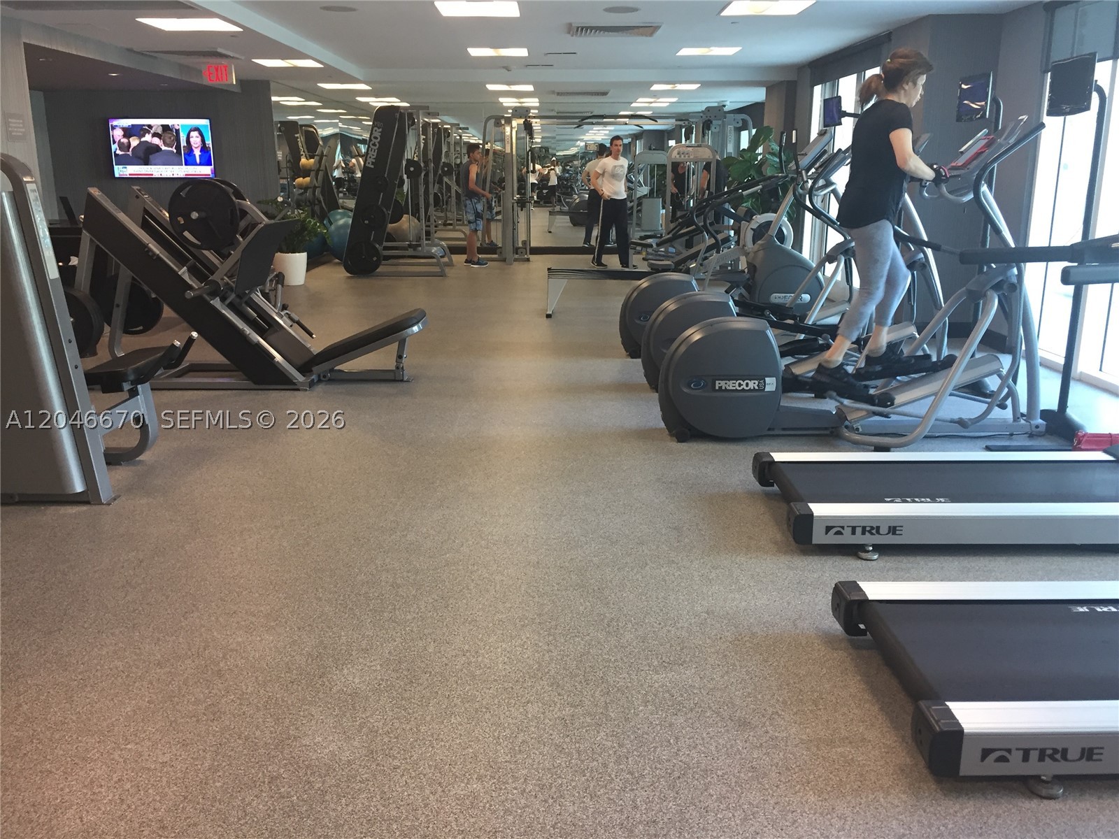 951 Brickell Ave #1909, Miami FL 33131