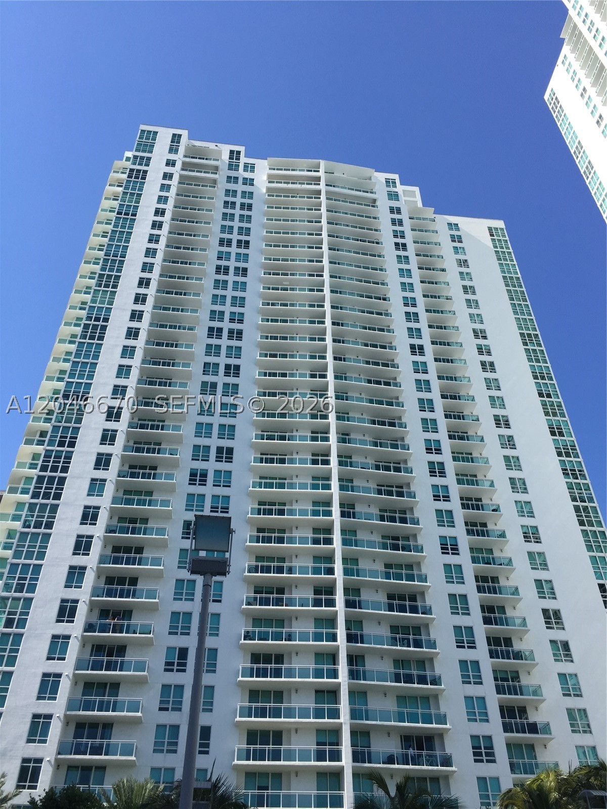 951 Brickell Ave #1909, Miami FL 33131