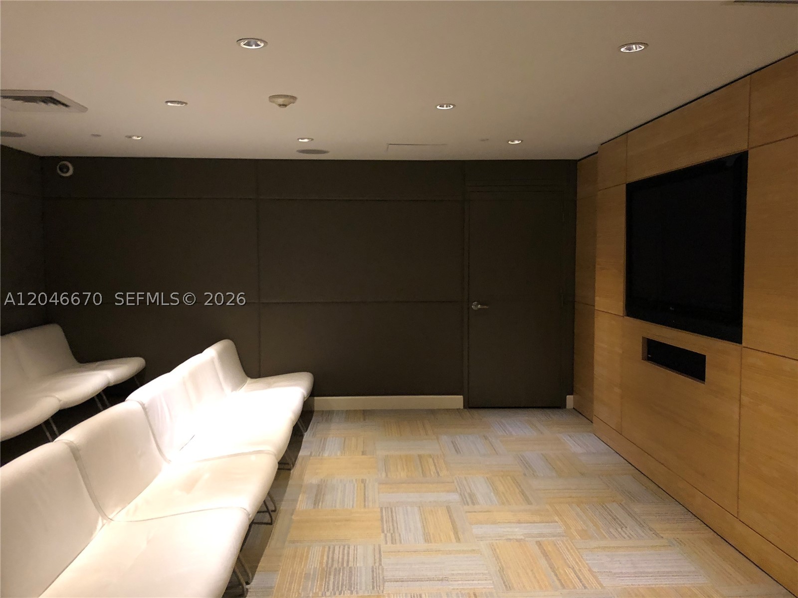 951 Brickell Ave #1909, Miami FL 33131
