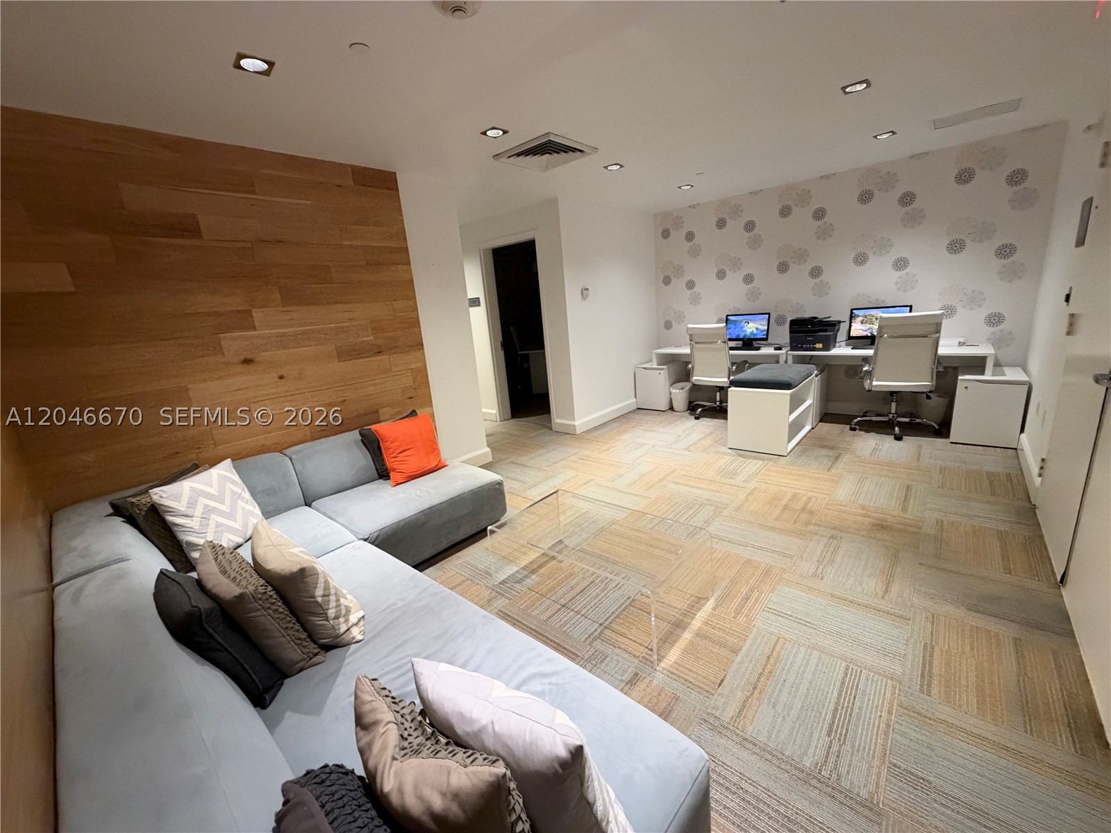 951 Brickell Ave #1909, Miami FL 33131