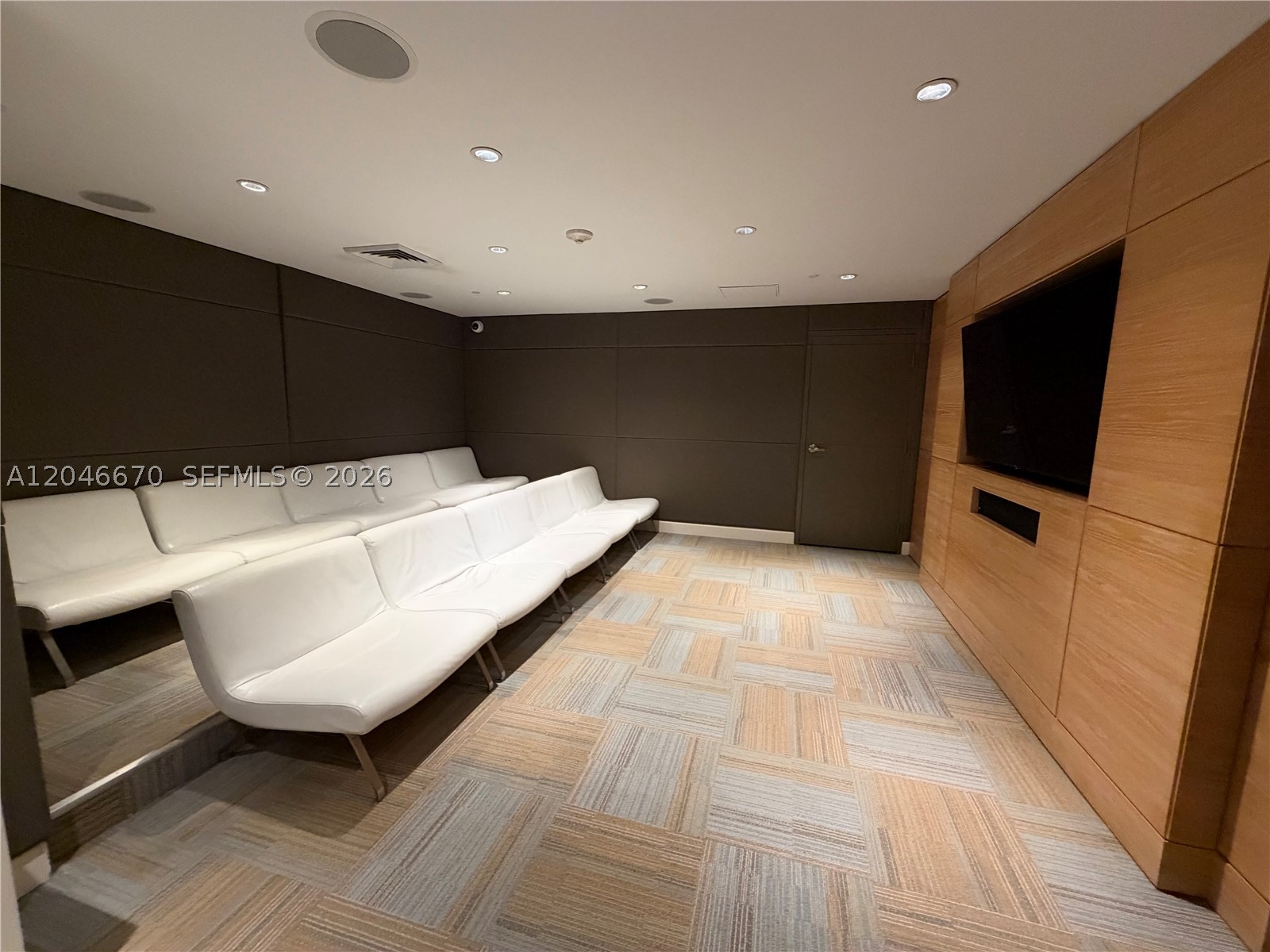 951 Brickell Ave #1909, Miami FL 33131