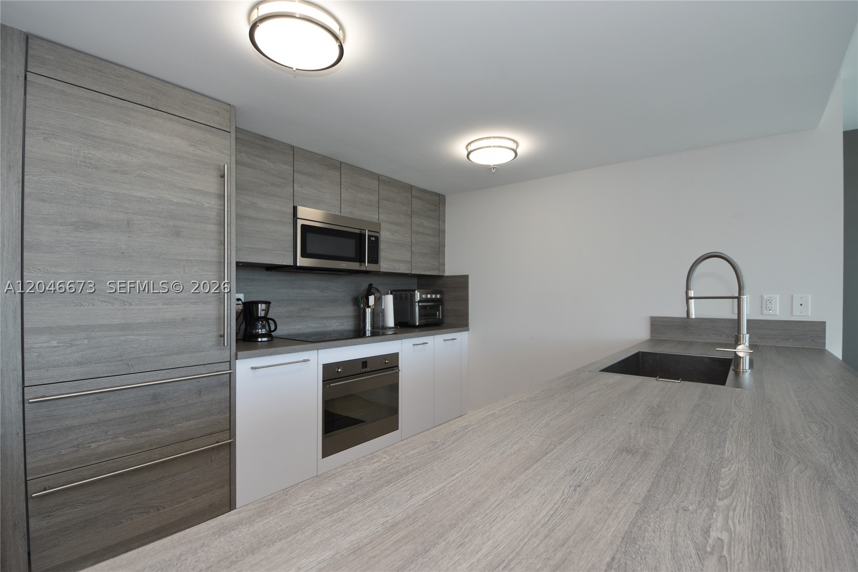 400 Sunny Isles Blvd #521, Sunny Isles Beach FL 33160