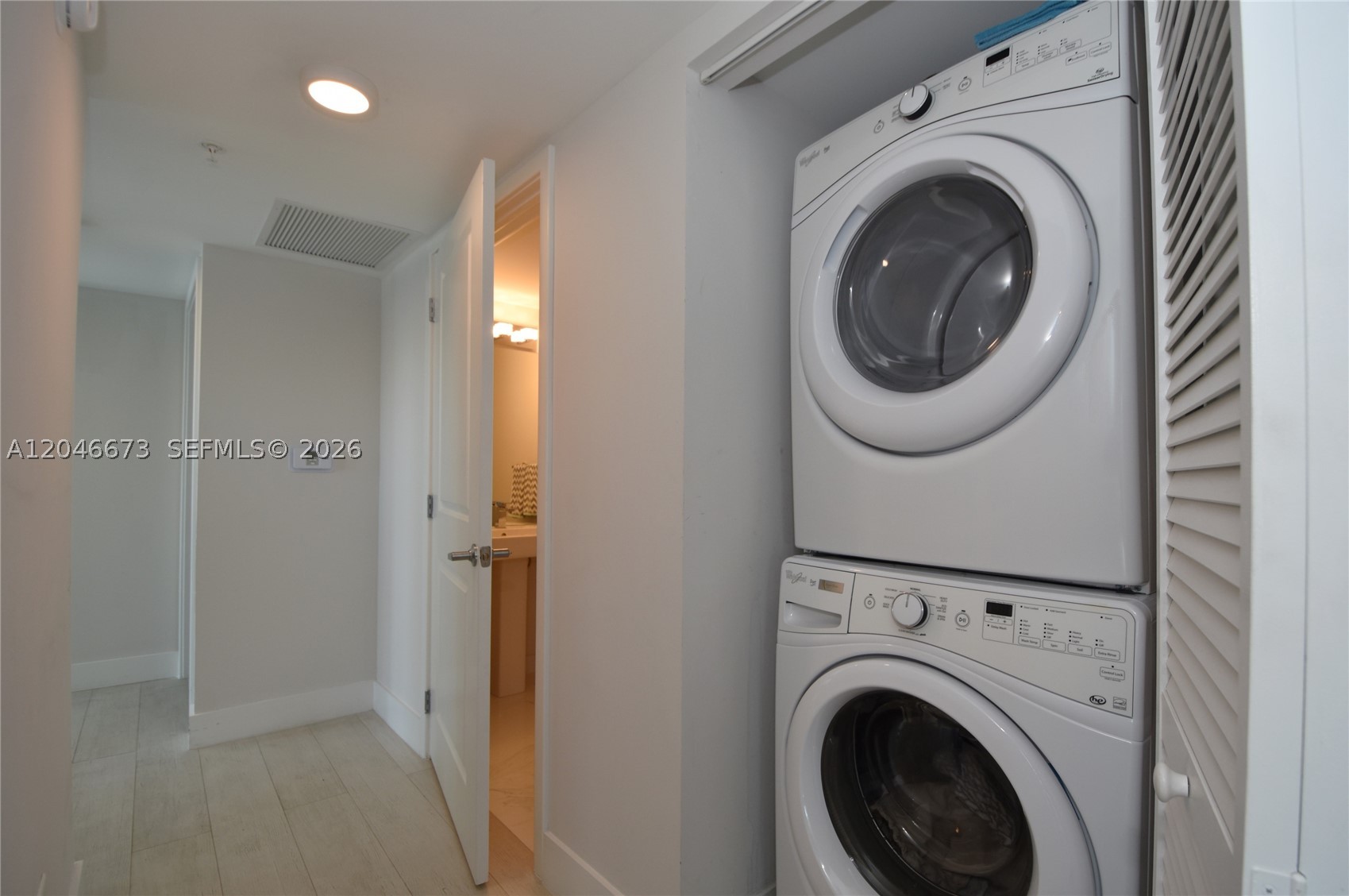 400 Sunny Isles Blvd #521, Sunny Isles Beach FL 33160