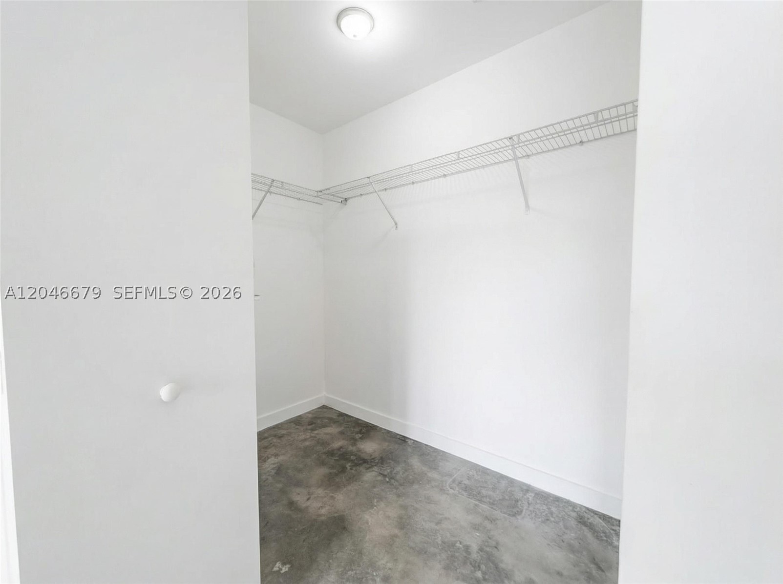 761 NW 1st St #302, Miami FL 33128