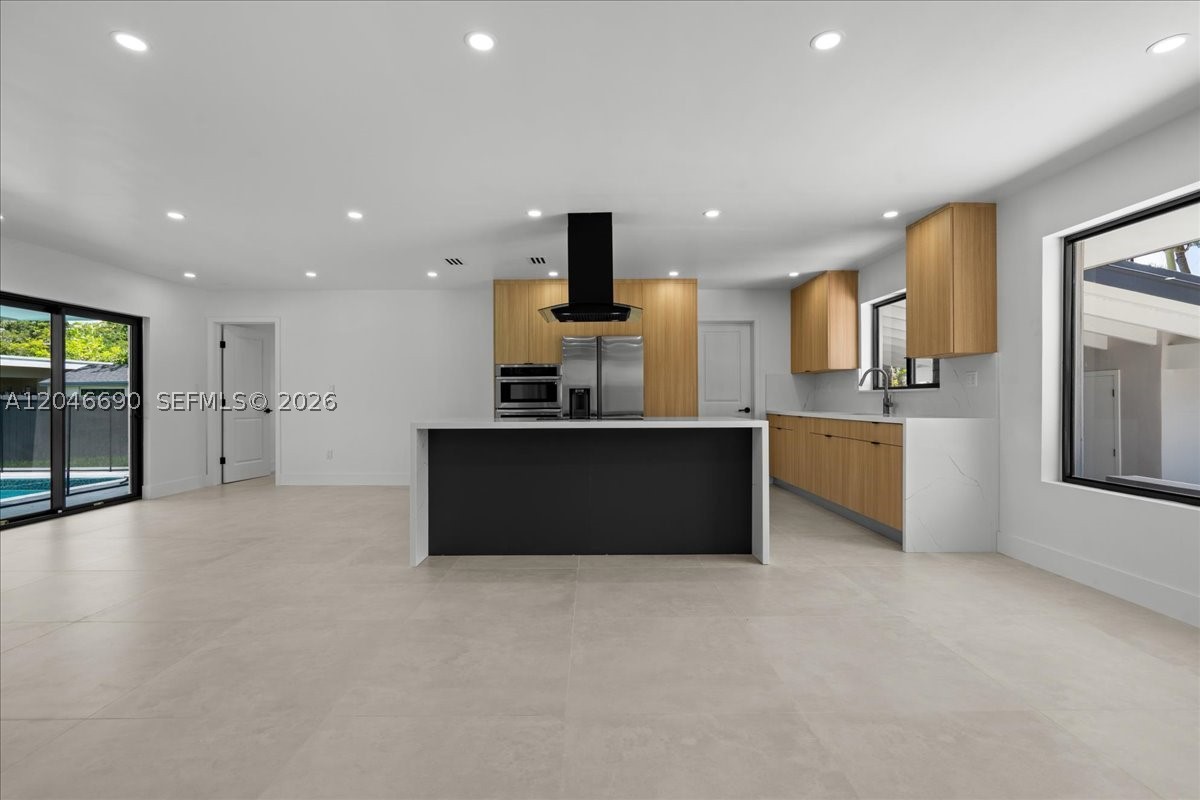 15920 SW 105th Ave, Miami FL 33157