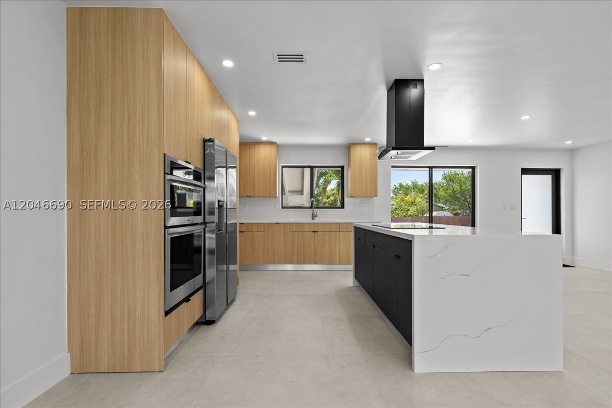 15920 SW 105th Ave, Miami FL 33157