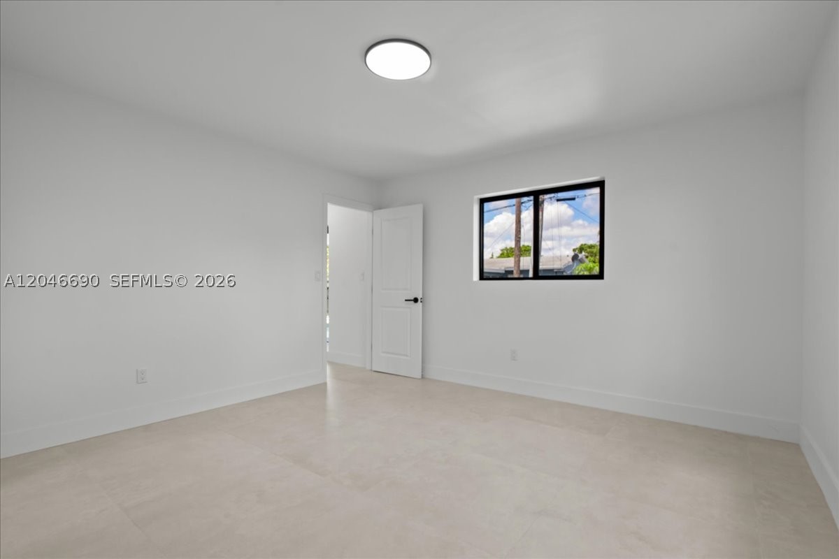 15920 SW 105th Ave, Miami FL 33157