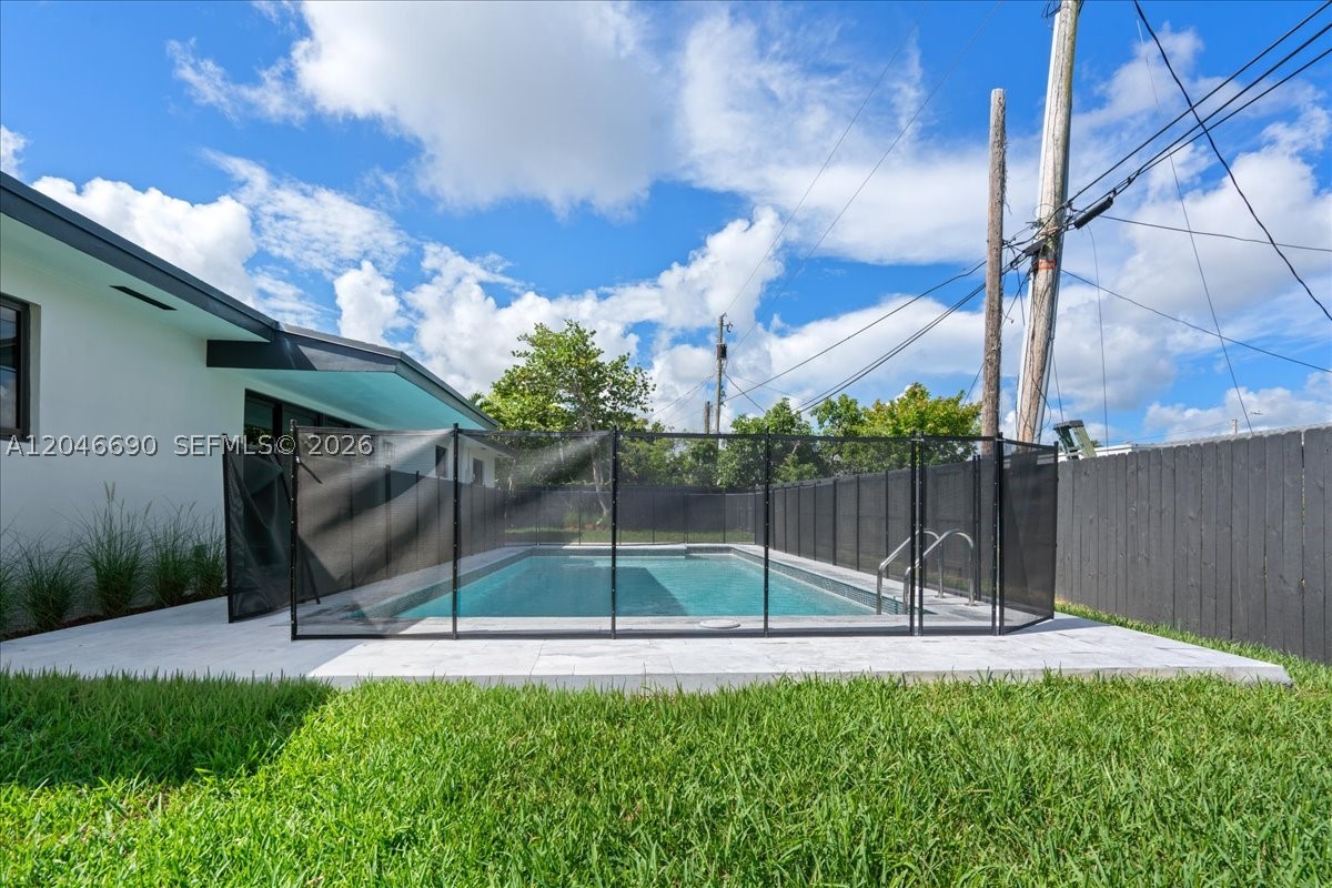 15920 SW 105th Ave, Miami FL 33157