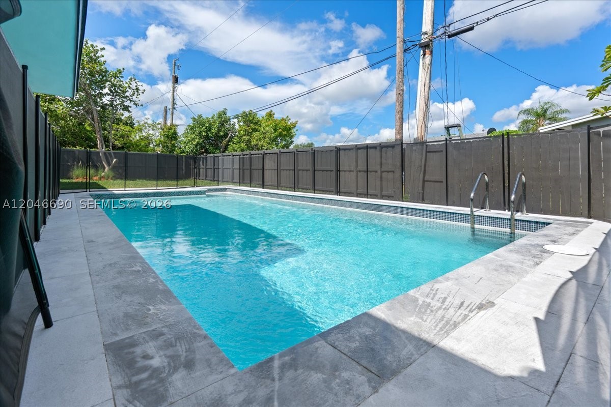 15920 SW 105th Ave, Miami FL 33157