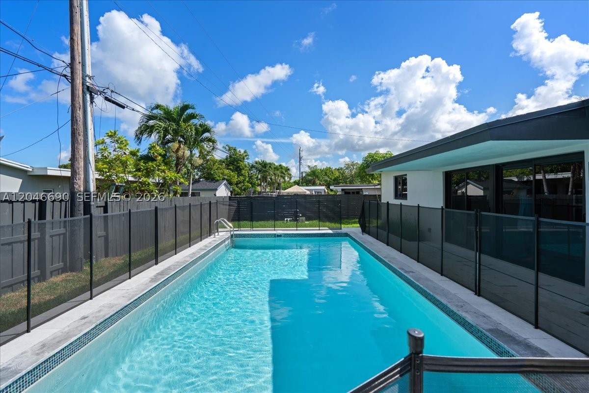 15920 SW 105th Ave, Miami FL 33157