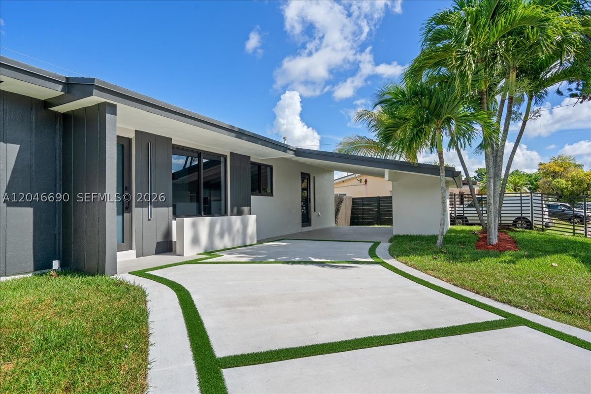15920 SW 105th Ave, Miami FL 33157