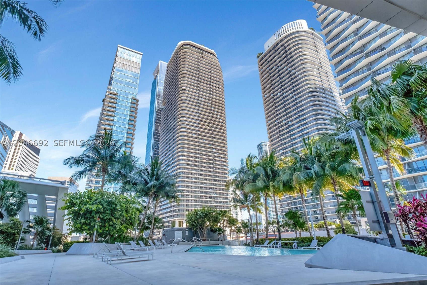 88 SW 7th St #3604, Miami FL 33130