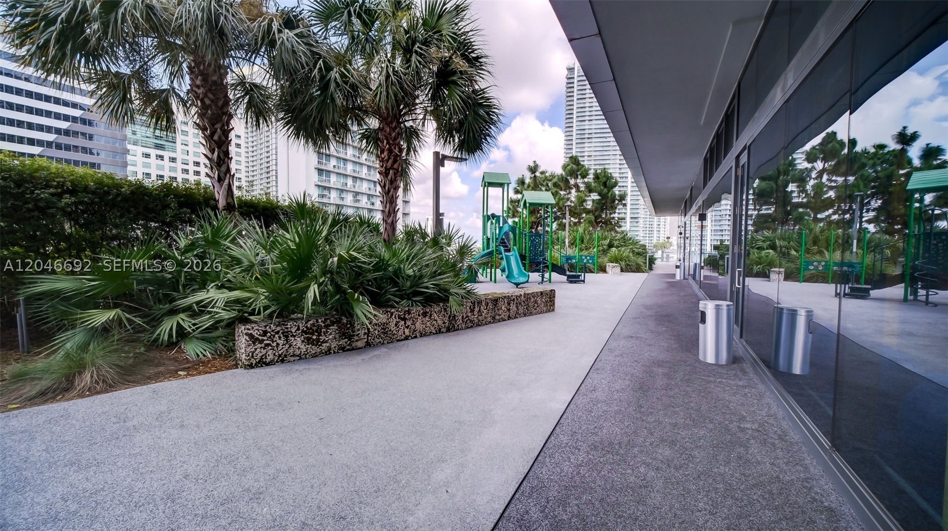 88 SW 7th St #3604, Miami FL 33130