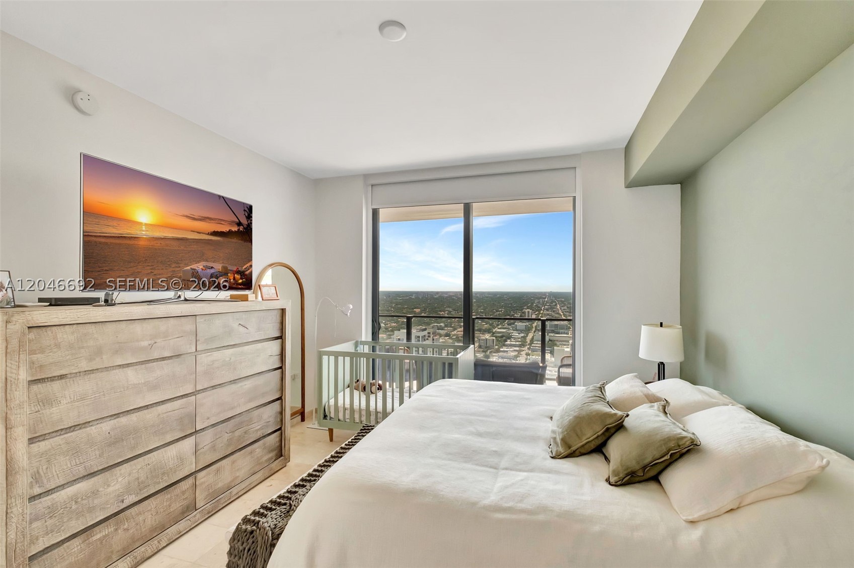 88 SW 7th St #3604, Miami FL 33130
