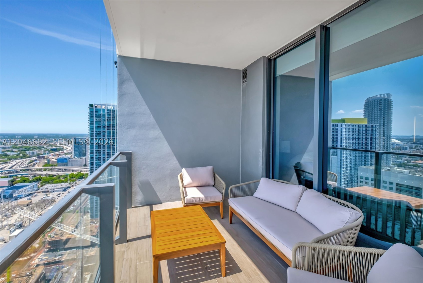 88 SW 7th St #3604, Miami FL 33130