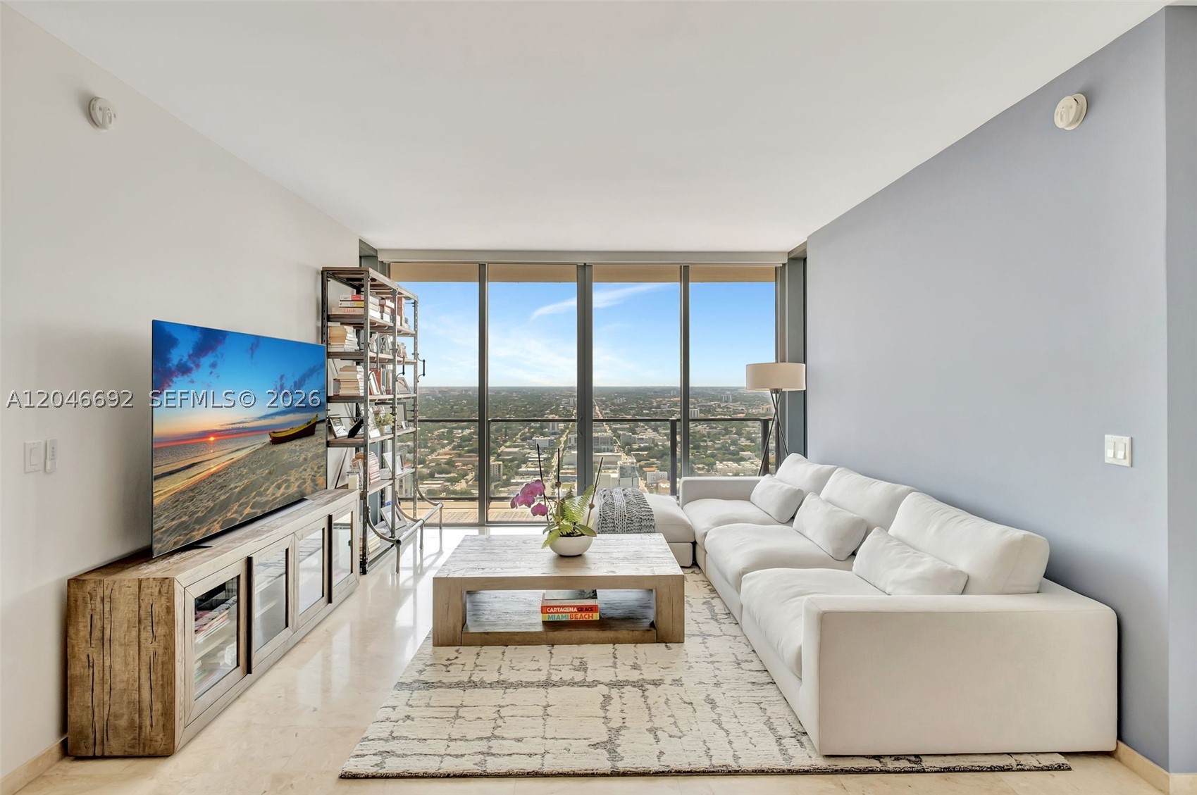 88 SW 7th St #3604, Miami FL 33130