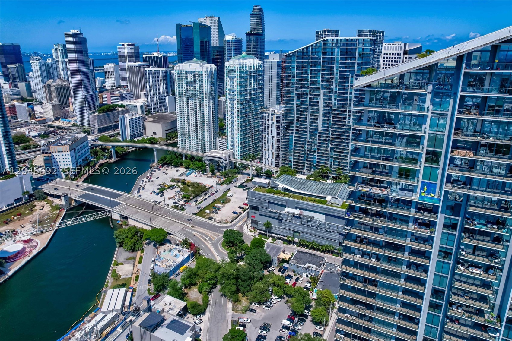 88 SW 7th St #3604, Miami FL 33130