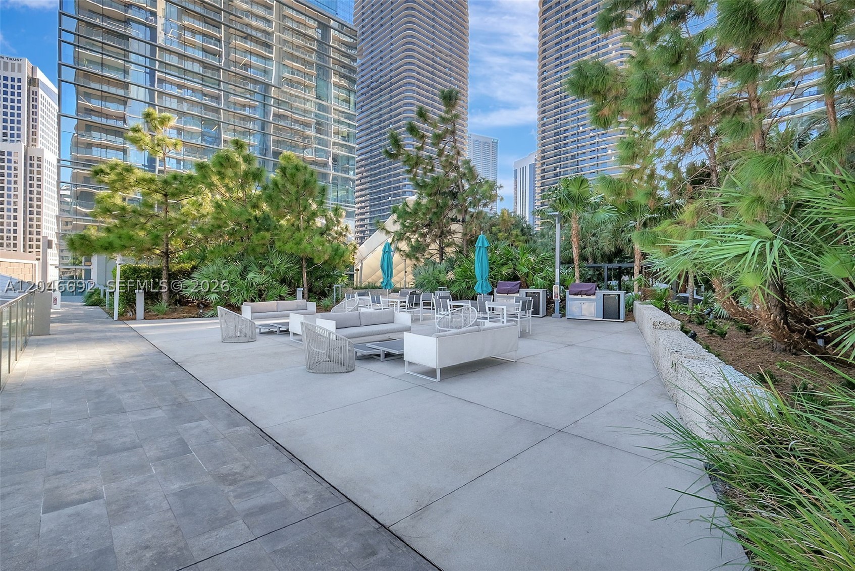 88 SW 7th St #3604, Miami FL 33130