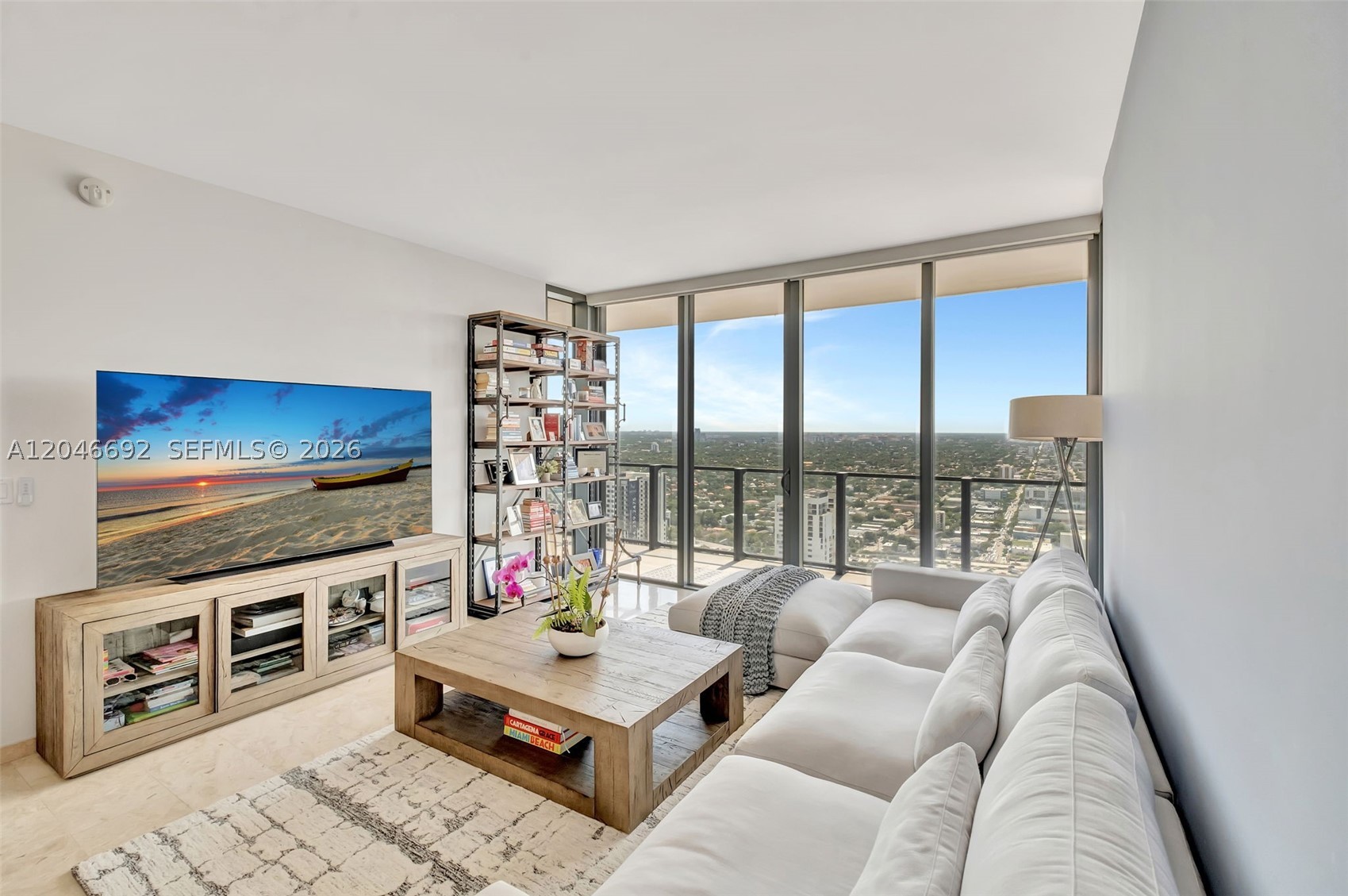 88 SW 7th St #3604, Miami FL 33130